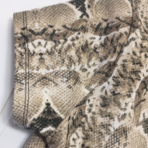 Woman’s snake print top by Streetwear Society large - Picture 9 of 10